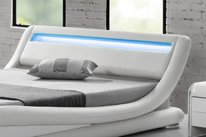 Struttura letto in similpelle bianca con LED integrati 160 x 200 cm zoom