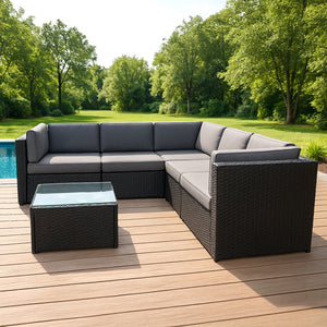 Set di mobili da giardino a 4 posti in resina intrecciata nera scena 2 concept u