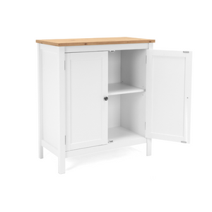 Credenza scandinava con ripiani Skadar Concept U fondo bianco a giorno