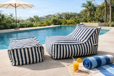 Set di pouf da esterno a righe blu idrorepellente e anti-UV Positano