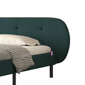 Letto capitonné 140x190 cm verde con testiera e rete Tulsa packshot zoom su testiera e tasca telefono