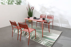 Tavolo da pranzo da giardino 4-6 posti 120x70 cm terracotta Bergame — foto ambientata