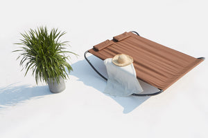 Letto da giardino e sedia a sdraio a dondolo per 2 su sfondo bianco Cioccolato