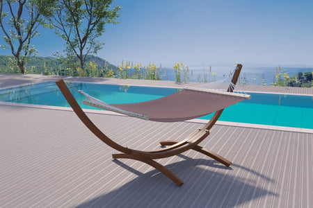 Amaca in legno agoa con supporto in legno marrone concept-u